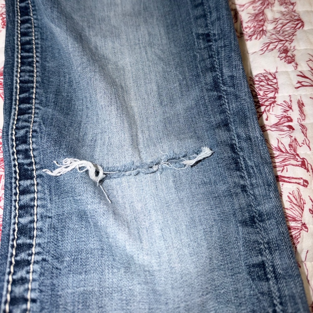 Miss Me Mid Rise Embellished Skinny Jeans - Picture 6 of 8
